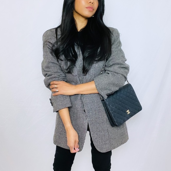 Vintage | 100% Pure Wool Checkered Single Breasted Oversized Blazer - Picture 6 of 12